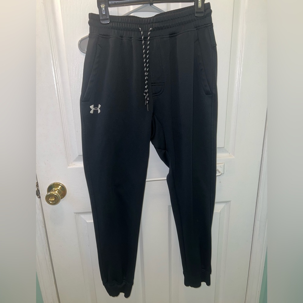 Under Armour men’s joggers, size M